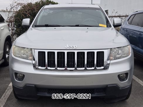 Used 2012 Jeep Grand Cherokee Laredo w/ Laredo E Group image 12
