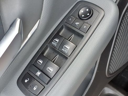 Used 2021 RAM 1500 Big Horn image 8