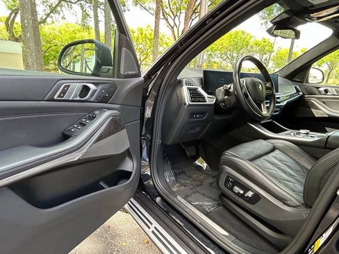 Used 2024 BMW X5 xDrive40i image 15