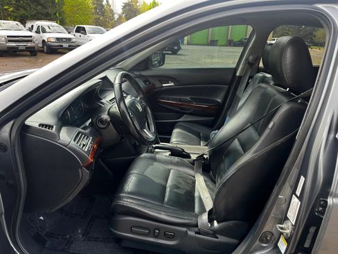 Used 2010 Honda Crosstour EX-L image 9