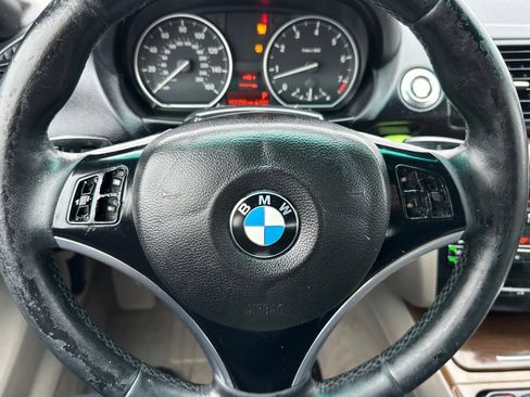 Used 2009 BMW 128i Convertible image 22