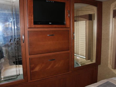 Used 2013 Ford E-450 and Econoline 450 Super Duty w/ Motorhome Prep Pkg image 30