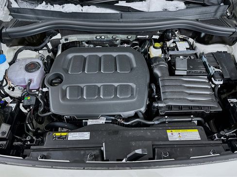 New 2026 Volkswagen Tiguan SE R-Line image 28