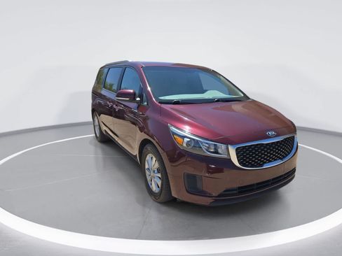 Used 2015 Kia Sedona LX w/ LX Convenience Package FWD image 2