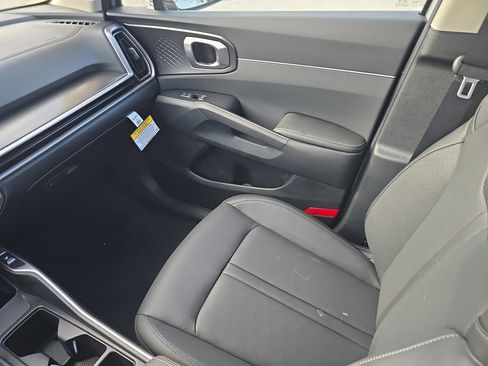 New 2026 Kia Sorento S FWD image 13