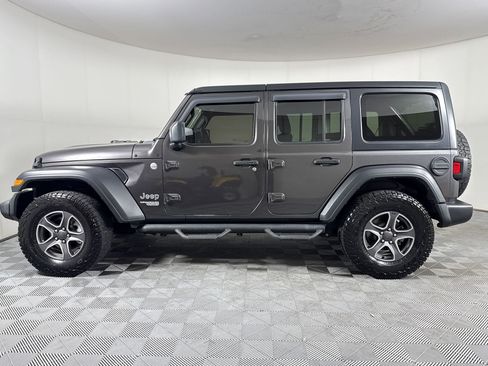 Used 2019 Jeep Wrangler Unlimited Sport S image 2