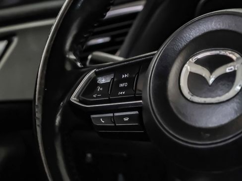 Used 2018 MAZDA MAZDA3 Touring image 17