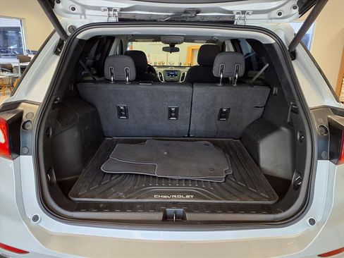 Used 2019 Chevrolet Equinox LT image 16