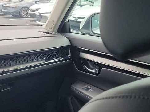 Used 2025 Honda CR-V EX-L image 4