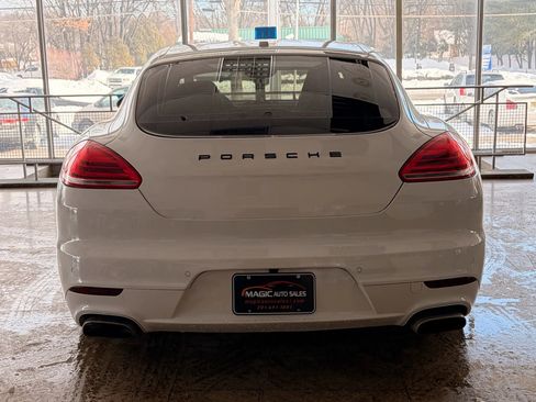 Used 2014 Porsche Panamera w/ Bose Audio Package image 8