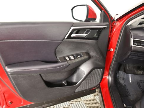 Used 2024 Mitsubishi Outlander SE AWD/4WD image 37