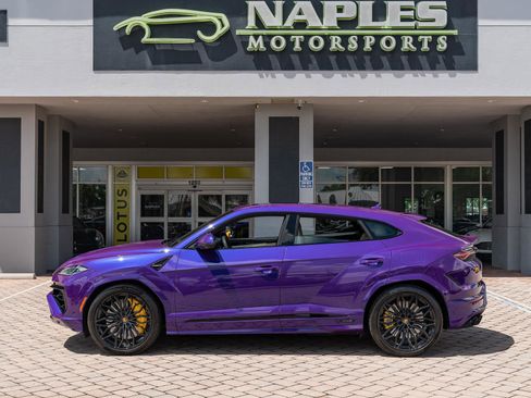 Used 2025 Lamborghini Urus SE image 25