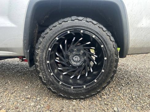 Used 2018 GMC Sierra 1500 SLT w/ SLT Premium Package AWD/4WD image 7
