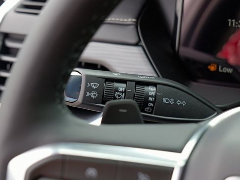 New 2026 GMC Acadia Elevation w/ Elevation Premium Package image 17