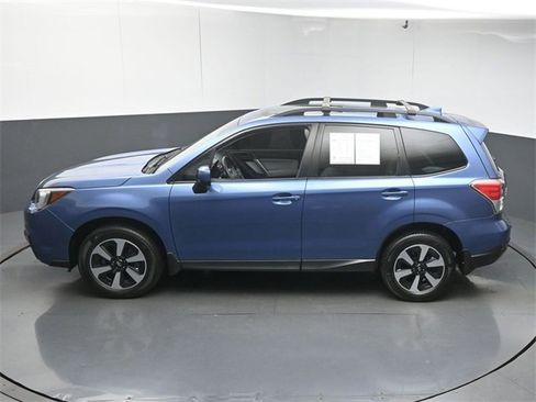 Used 2018 Subaru Forester 2.5i Premium w/ All-Weather Package image 45