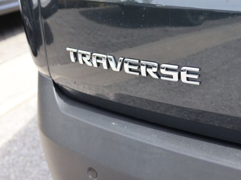 Used 2019 Chevrolet Traverse LT w/ LT Premium Package FWD image 8