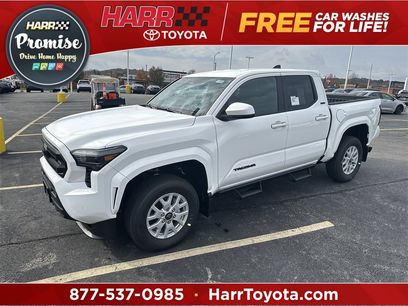 New 2025 Toyota Tacoma SR5