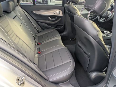 Used 2020 Mercedes-Benz E 350 4MATIC Sedan image 26