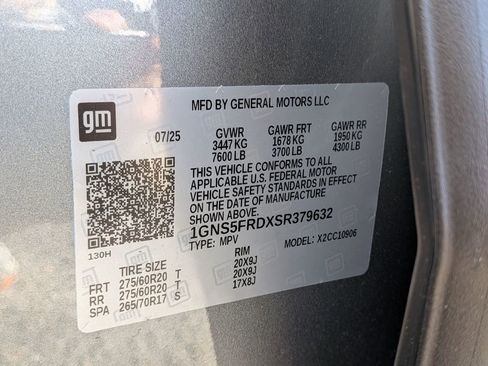 New 2025 Chevrolet Suburban Premier image 33