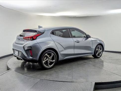 Used 2019 Hyundai Veloster 2.0 image 8
