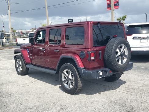 Used 2021 Jeep Wrangler Unlimited Sahara AWD/4WD image 8