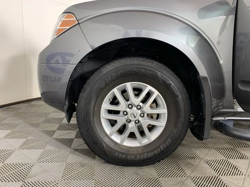 Used 2017 Nissan Frontier SV w/ SV Value Truck Package image 11