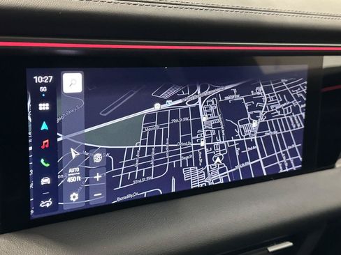Certified 2025 Porsche Macan 4S Electric AWD/4WD image 31