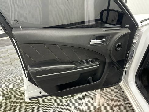 Used 2023 Dodge Charger SXT RWD image 10