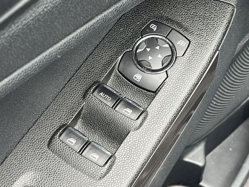 Used 2021 Ford EcoSport SE image 17