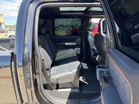 Used 2024 Ford F350 Platinum AWD/4WD image 10