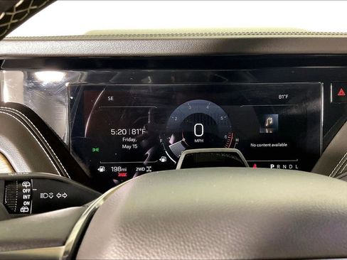 Used 2025 GMC Yukon Denali Ultimate AWD/4WD image 29