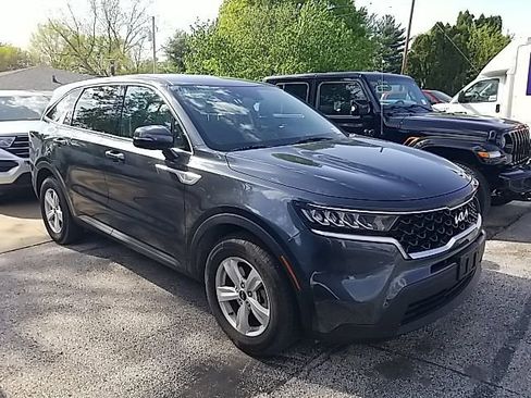 Certified 2023 Kia Sorento LX FWD image 1