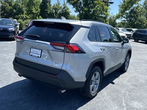 Used 2025 Toyota RAV4 XLE AWD/4WD image 4