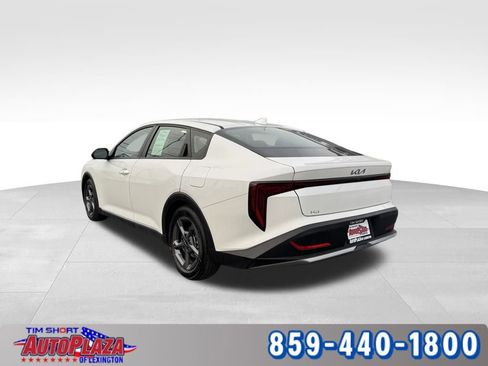 Used 2025 Kia K4 LXS image 2
