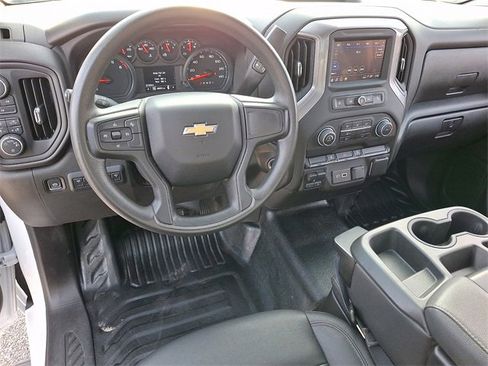 Used 2024 Chevrolet Silverado 2500 W/T w/ WT Convenience Package image 10