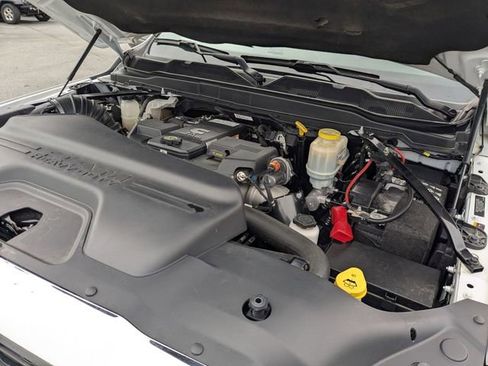 Used 2023 RAM 5500 Tradesman w/ Chrome Appearance Group image 35