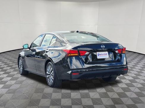 Used 2024 Nissan Altima 2.5 SV image 4