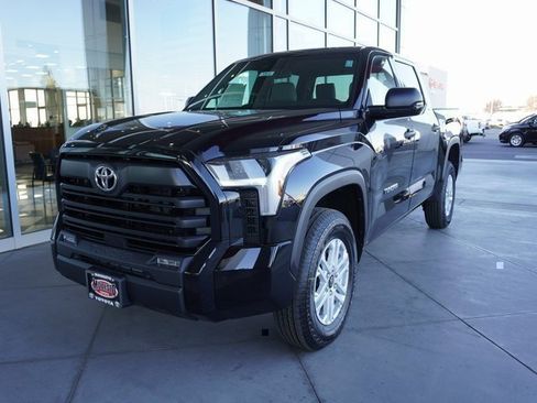 New 2025 Toyota Tundra SR5 image 5