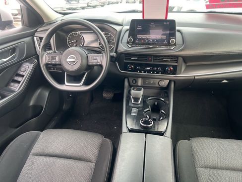 Certified 2024 Nissan Rogue SV image 19