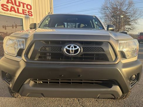 Used 2013 Toyota Tacoma 4x4 Access Cab V6 image 4