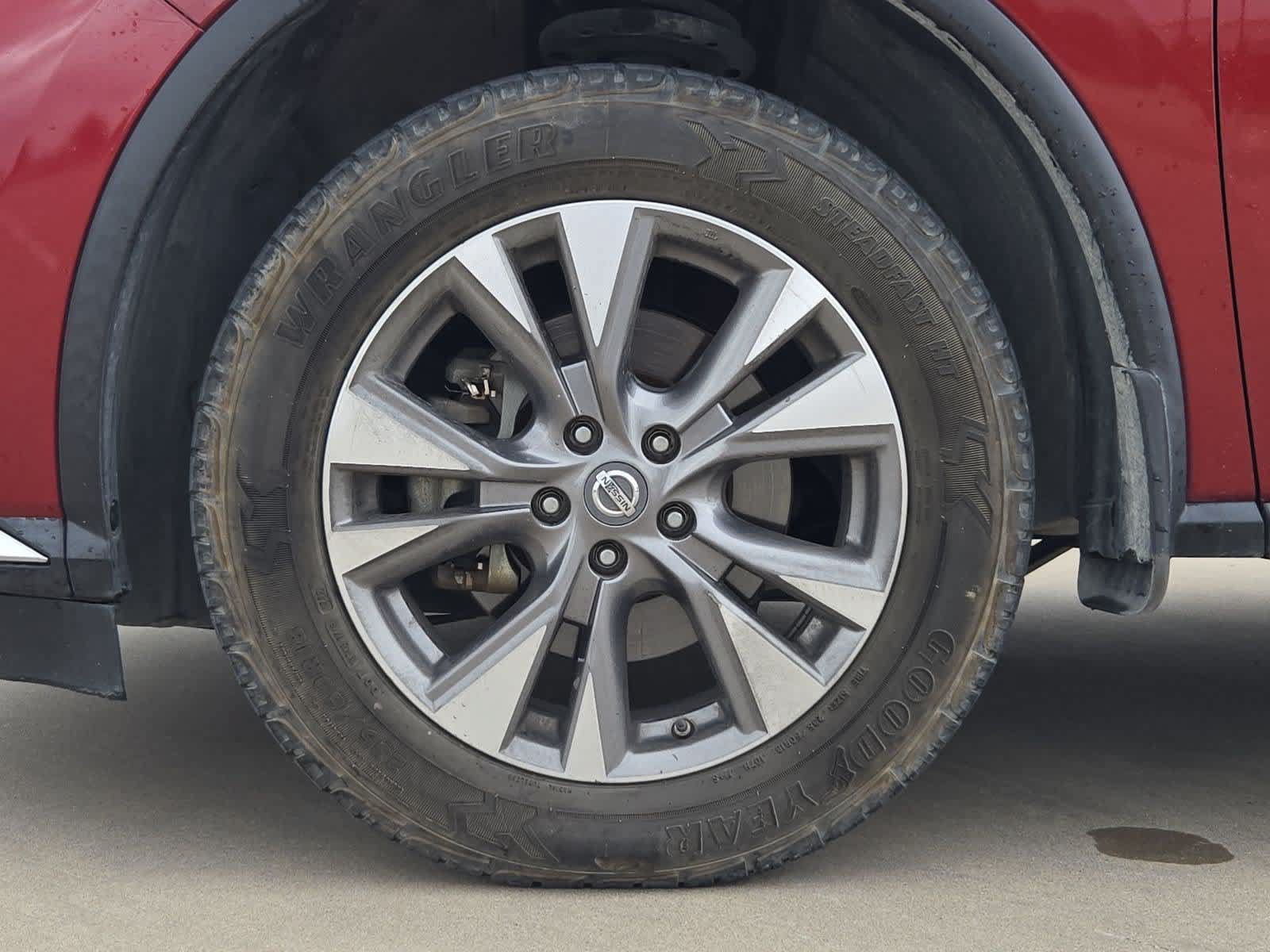 Used 2018 Nissan Murano S FWD image 12