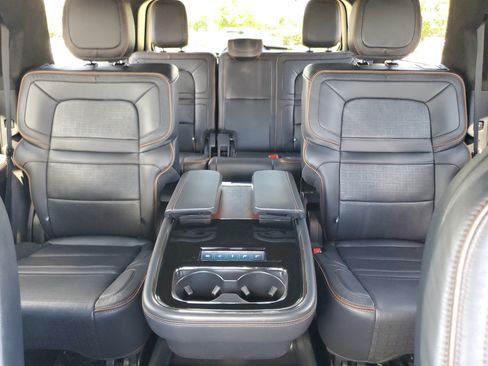 Used 2022 Lincoln Navigator Black Label AWD/4WD image 19