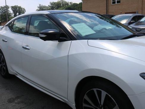 Used 2018 Nissan Maxima Platinum FWD image 3