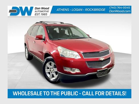 Used 2012 Chevrolet Traverse LT FWD image 1