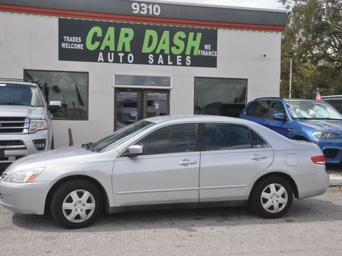 Used 2004 Honda Accord LX image 4