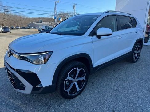 New 2026 Volkswagen Taos SEL AWD/4WD image 1