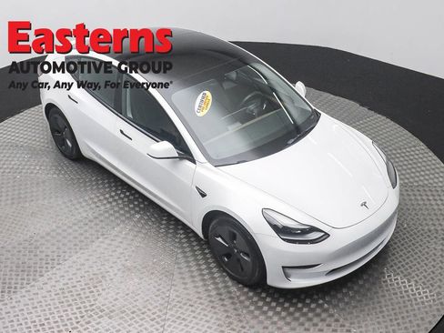 Used 2023 Tesla Model 3 Standard Range RWD image 3