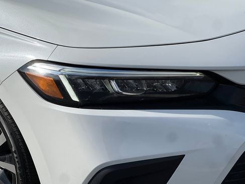 Used 2023 Honda Civic EX image 45