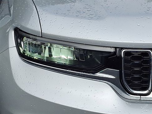 Used 2023 Jeep Grand Cherokee L Limited image 13