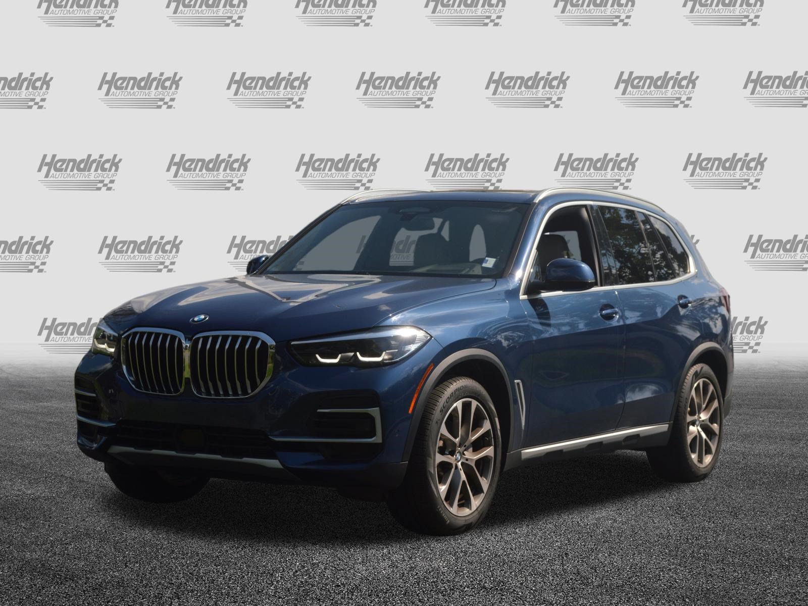 Certified 2023 BMW X5 xDrive40i AWD/4WD image 3